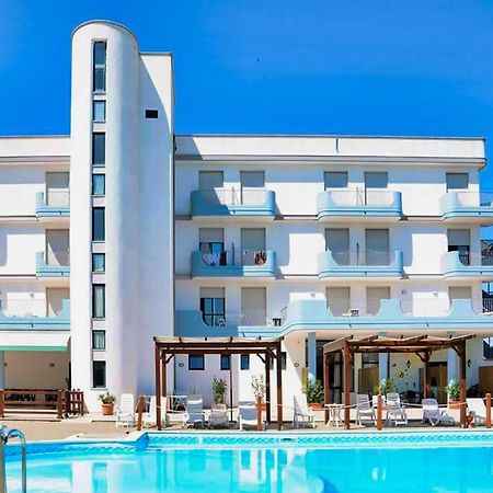 Hotel Villaggio Aurora 贝瓦尼亚圣彼得 外观 照片