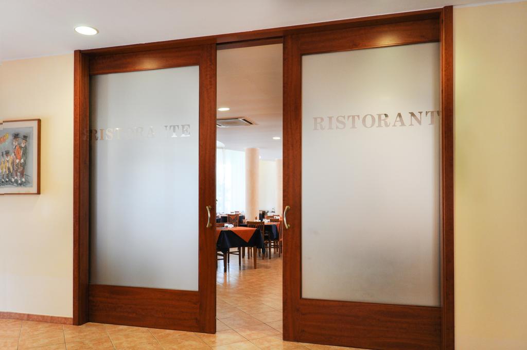 Hotel Villaggio Aurora 贝瓦尼亚圣彼得 外观 照片